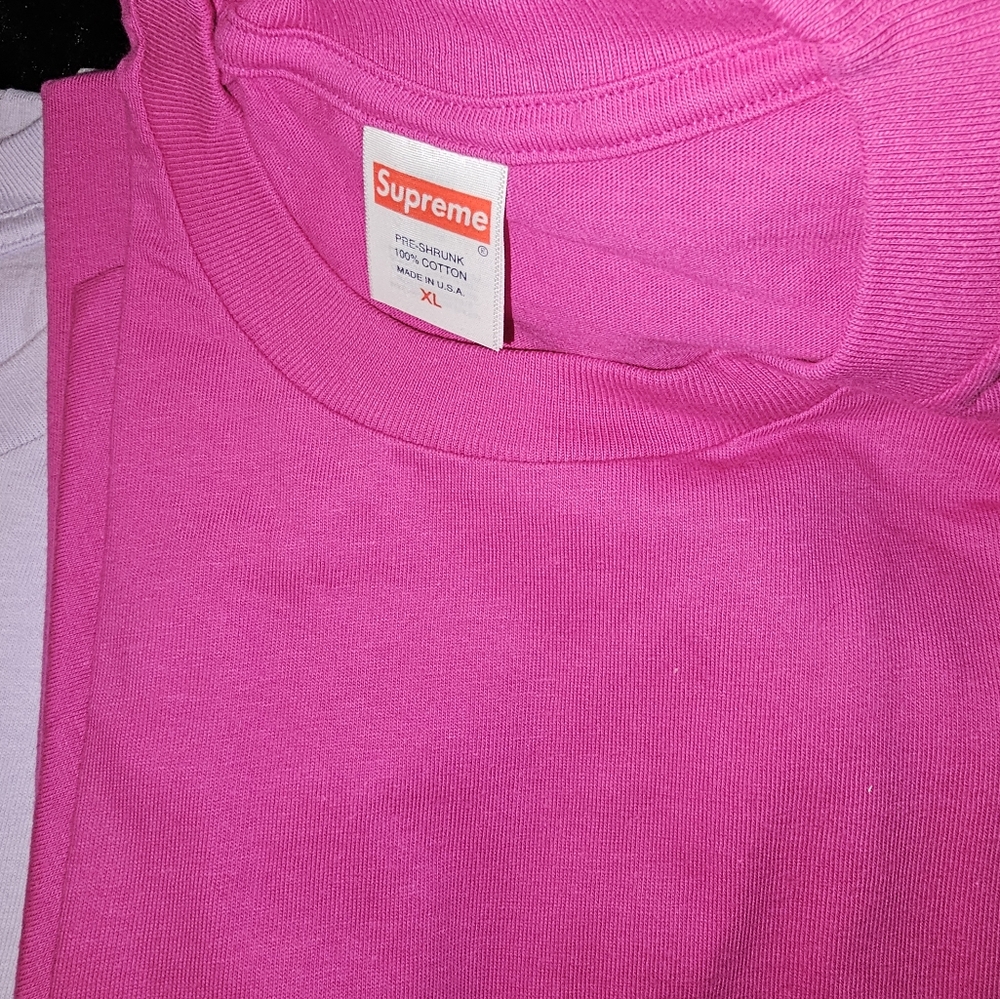2 pack of Supreme blank tshirts